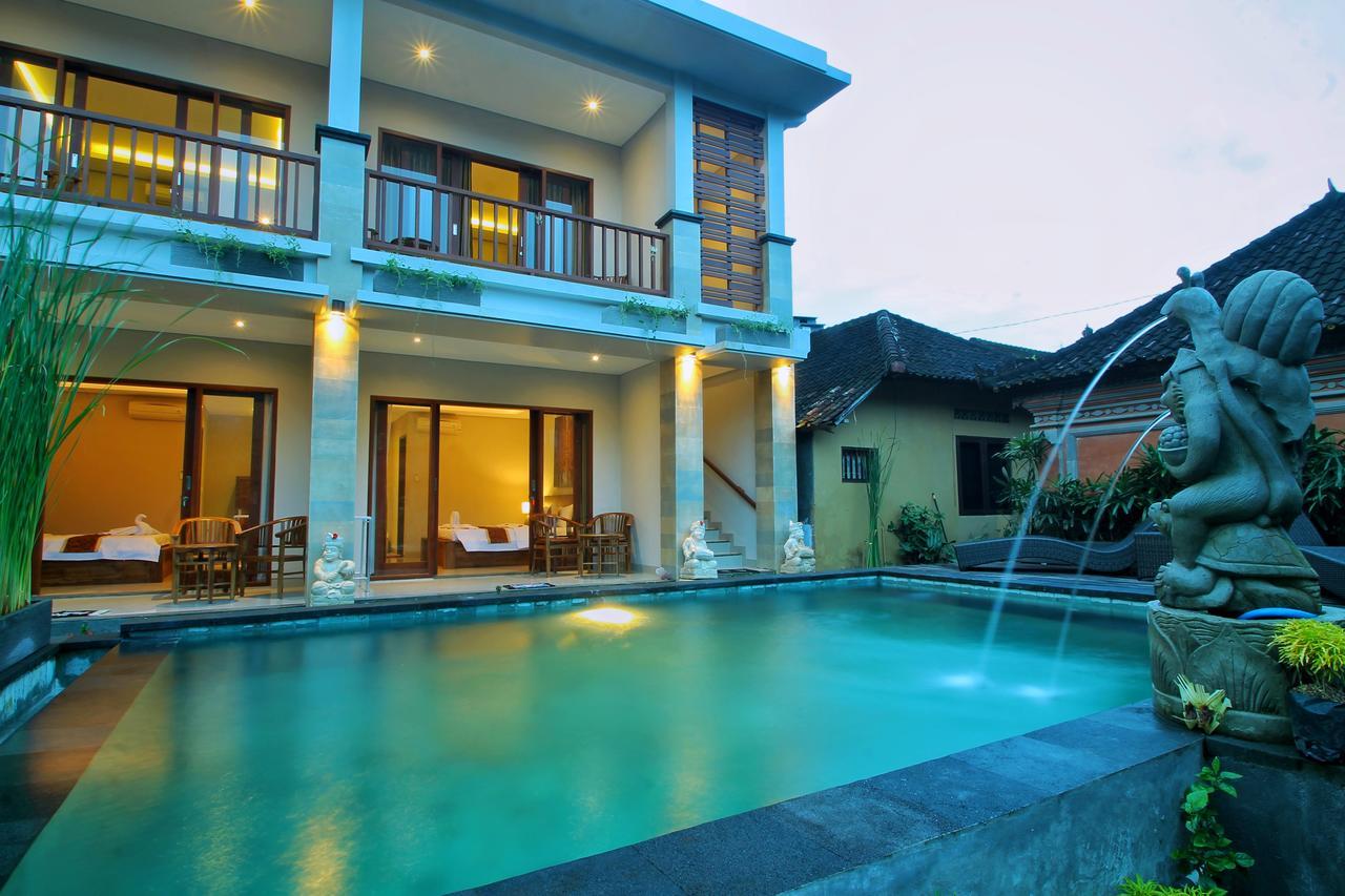 Gasthof Dewi Putri House *